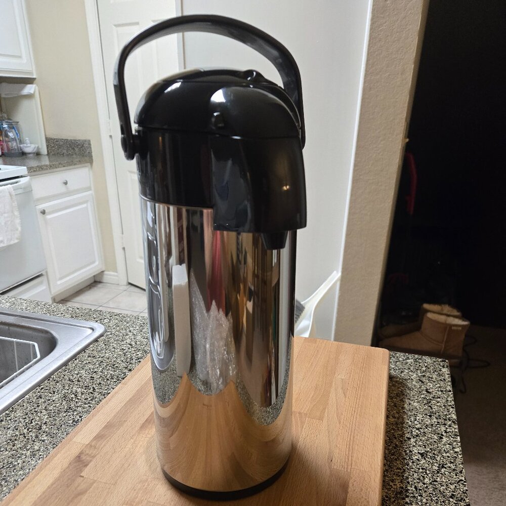 GEVALIA Kaffe Airpot Vacuum Bottle 1.8 L (60 oz) NIB